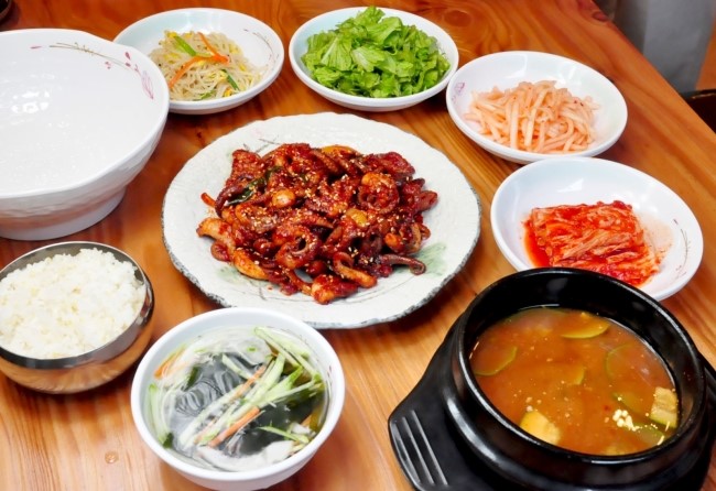려원쭈꾸미볶음 대표 사진