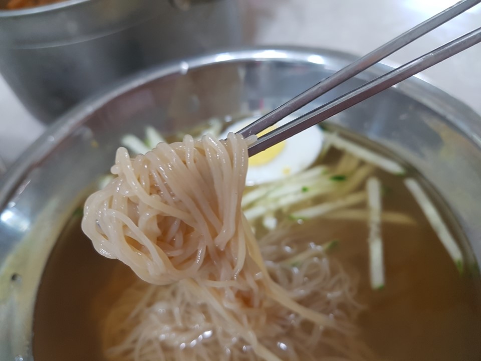 쿨냉면 이미지