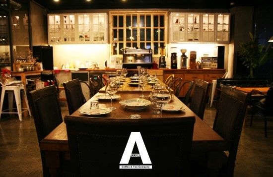 Accom coffee & tea company (어컴커피앤티컴퍼니) 이미지