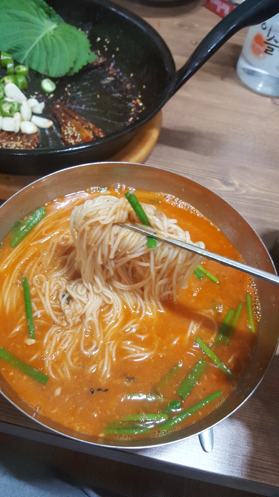 어탕맛칼국수 이미지