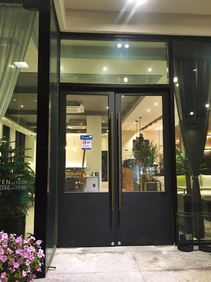 카페욜로 이미지