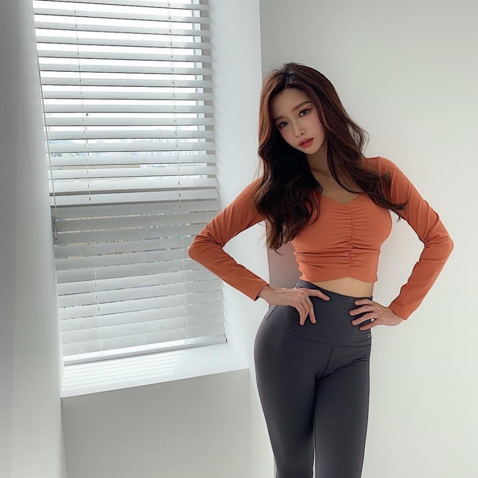 윤애지 - 란제리 피팅 모델 .. 인스타그램 19만 팔로우의 스타 모델 / 쇼핑몰 매출 일등공신 베이글녀 속옷 란제리 비키니 ... 윤애지 - 란제리 피팅 모델 .. 인스타그램 19만 팔로우의 스타 모델 / 쇼핑몰 매출 일등공신 베이글녀 속옷 란제리 비키니 ...